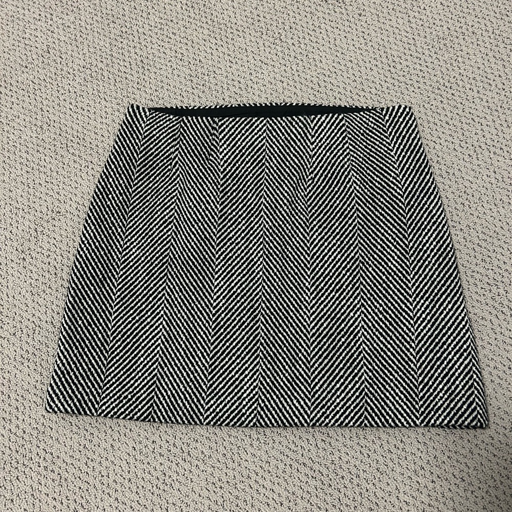 LOFT Herringbone Skirt NWT - Picture 2 of 3